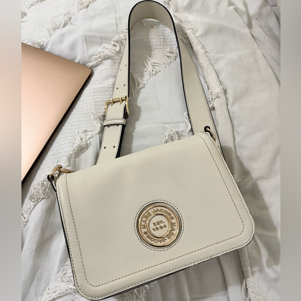 Marc Jacobs Insignia Full Flap Logo Shoulder bag NWT